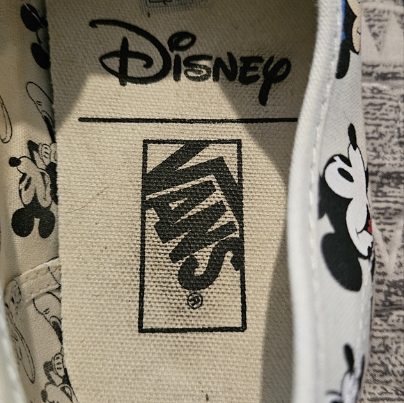 Vans Disney Mickey Mouse Birthday celebration Sneakers - Picture 9 of 12